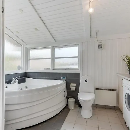 Annica - 150m From The Sea By Interhome *